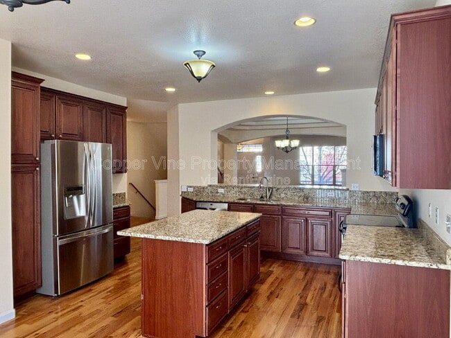 Building Photo - 12920 Vallejo Cir