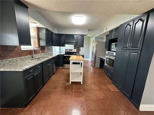 Building Photo - 888 Legion Dr