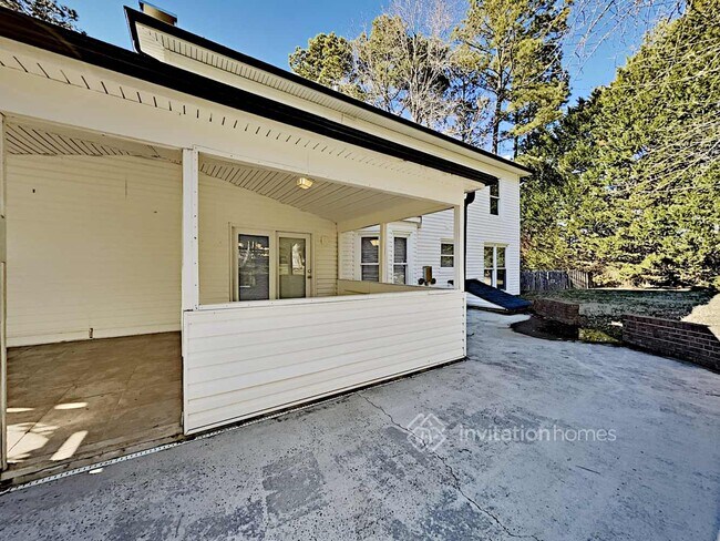 Building Photo - 5733 Tom Query Rd