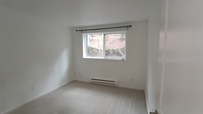 Building Photo - 16100 Bothell Everett Hwy