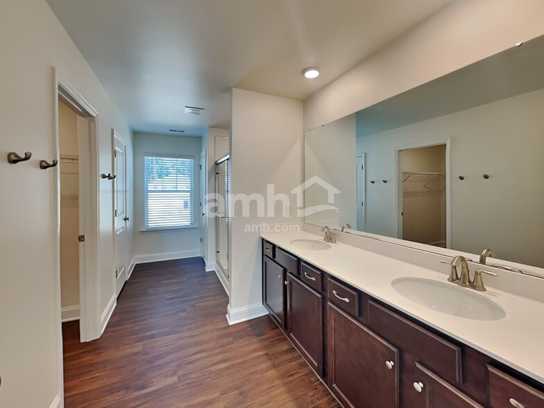 Building Photo - 7416 Garrett Ct