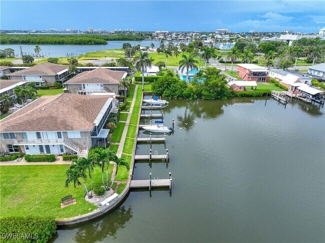 Building Photo - 330 Kon Tiki Dr
