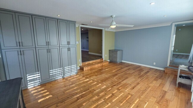 Building Photo - 16129 Sunny Ct