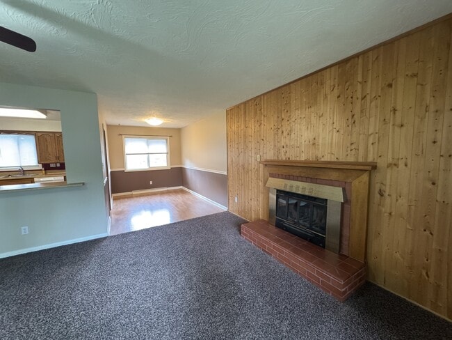 Building Photo - 1436 Avenue D