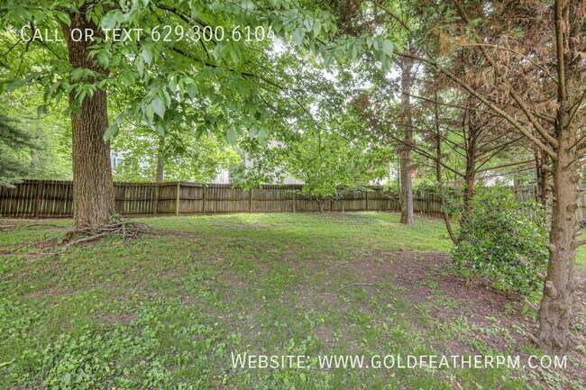 Building Photo - 5888 Woodlands Ave
