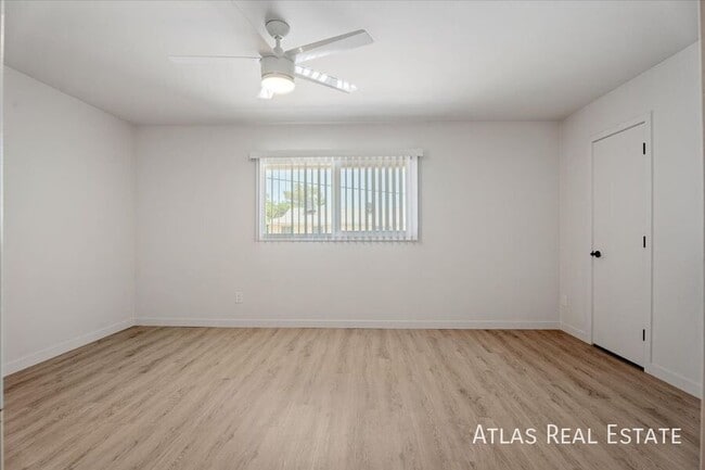 Building Photo - 3807 S Mill Ave