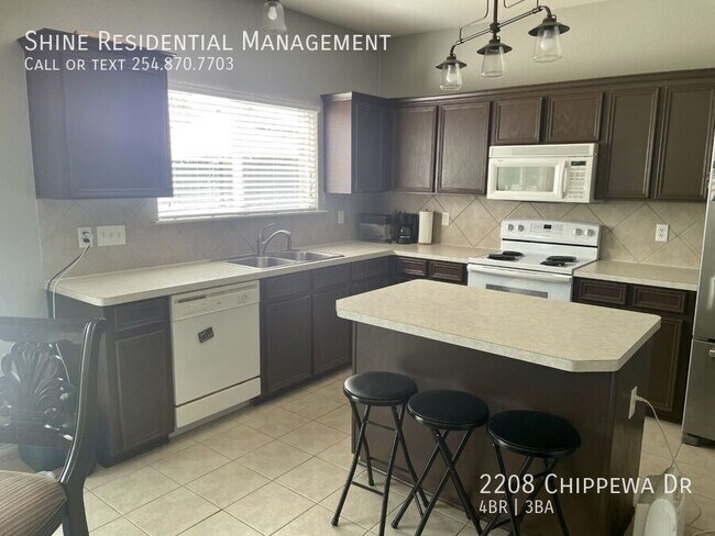 Building Photo - 2208 Chippewa Dr