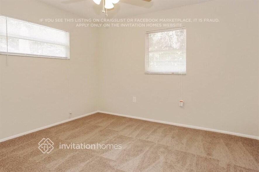 Building Photo - 7713 Deer Foot Dr