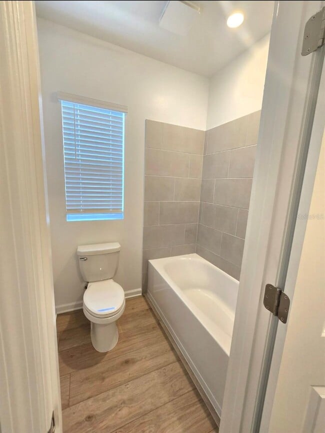 Building Photo - 5191 Loyalty Dr