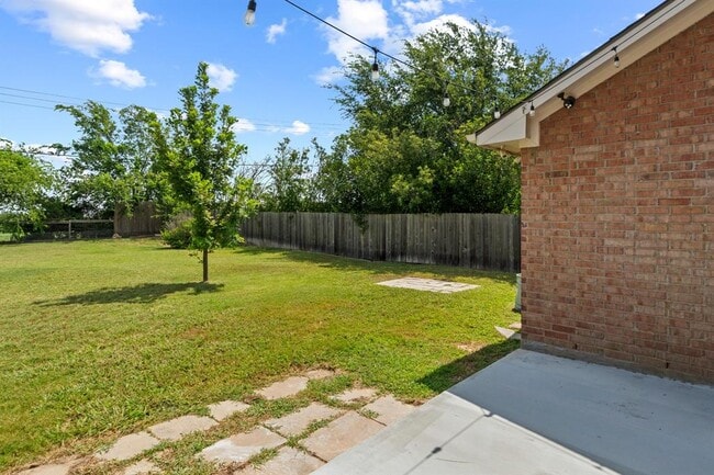 Building Photo - 7113 Cromarty Ln