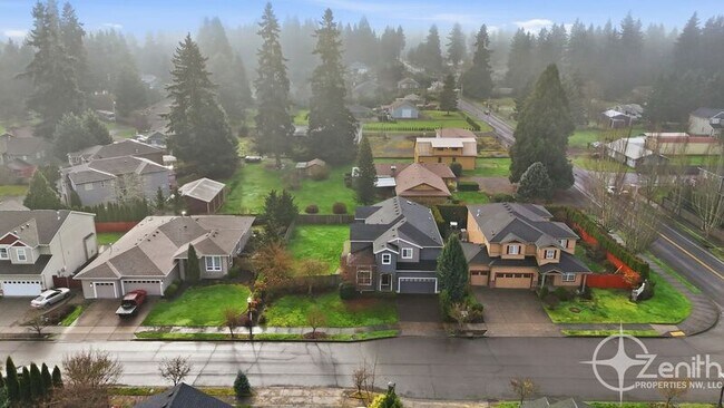 Building Photo - 15205 NE 102nd Way