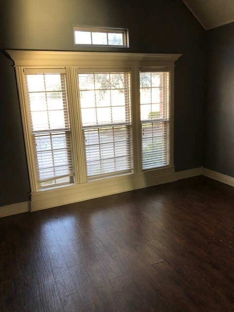 Building Photo - 6445 Dearing Rd