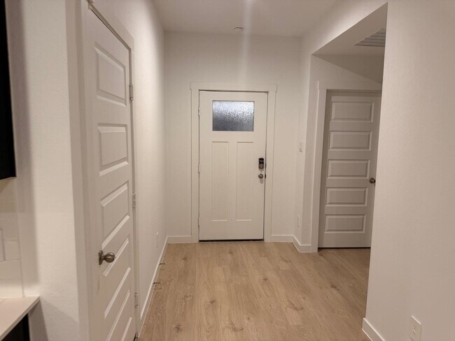 Building Photo - 29903 Foxtail Pne Ct