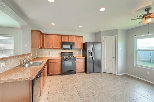 Building Photo - 3308 Barksdale Dr