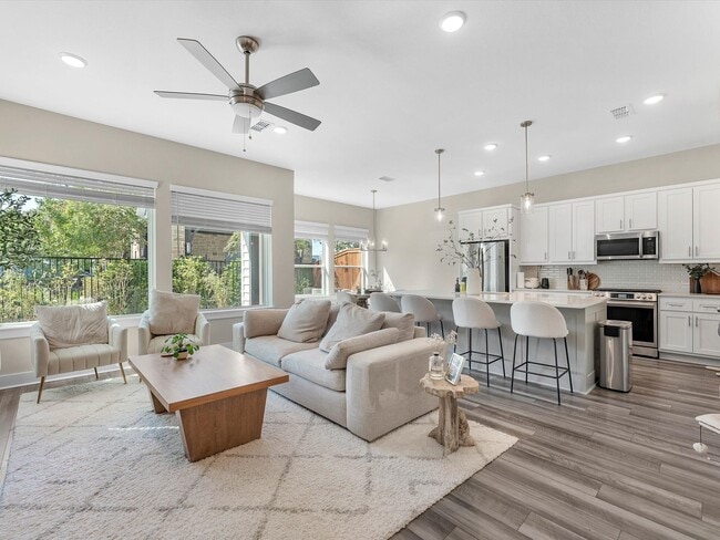 Building Photo - 16011 Mason Run Dr