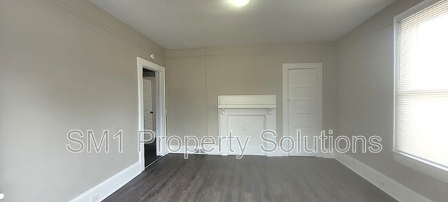 Building Photo - 501 Richardson Ave