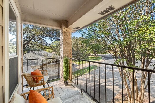 Building Photo - 13702 Yellow Oak Cir