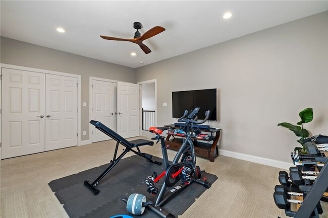 Building Photo - 261 1st St