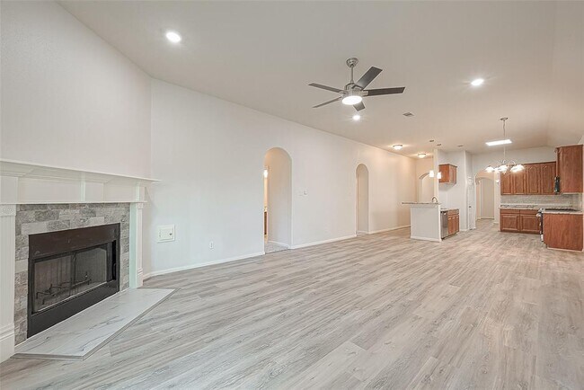 Building Photo - 988 Arbor Crossing