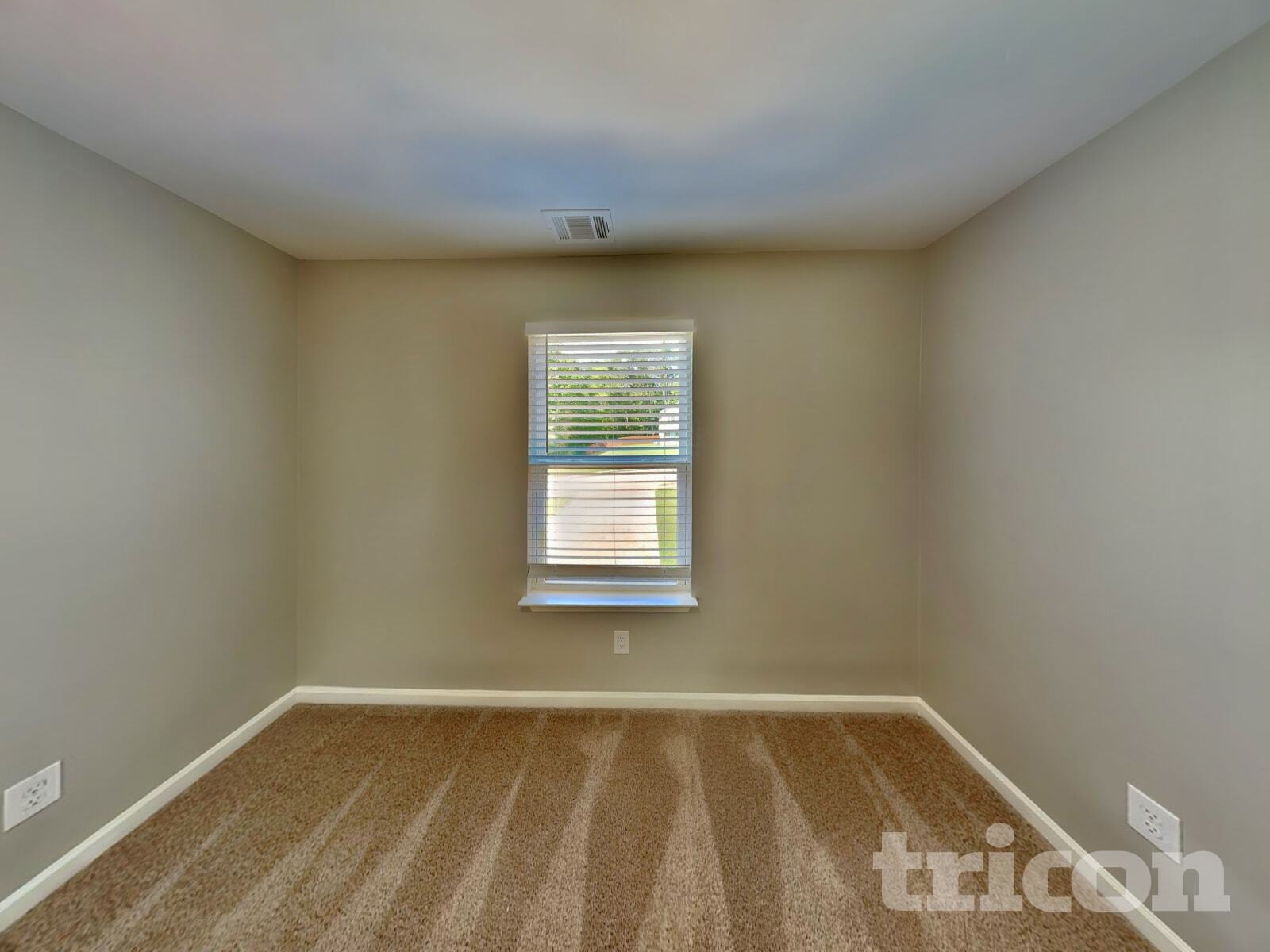 Building Photo - 295 Oak Meadows Dr