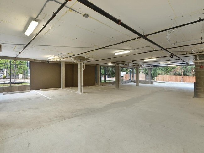 Building Photo - 2822 Rio Grande St