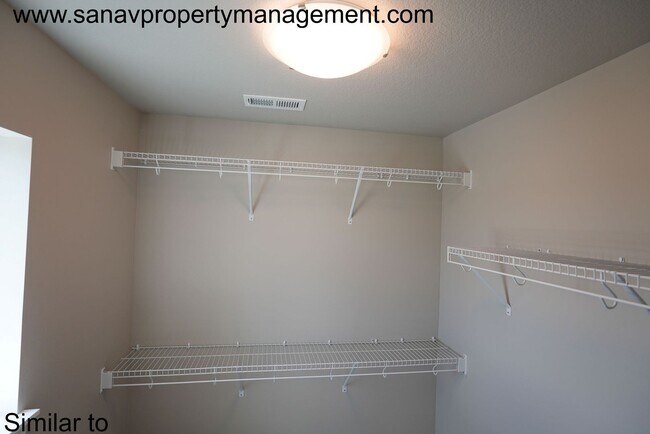 Building Photo - Modern 3-Bedroom, 2.5-Bath Home in Prime Norwalk Location