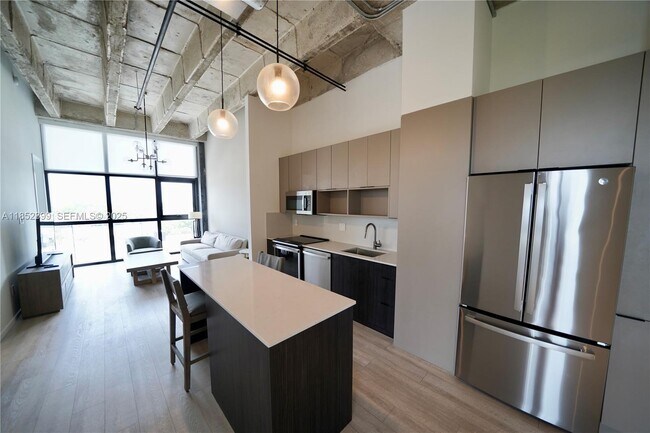 Building Photo - 7920 NE 2nd Ave