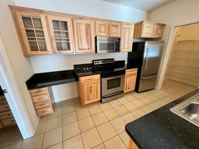 Kitchen and work area - 229 Scio Village Ct