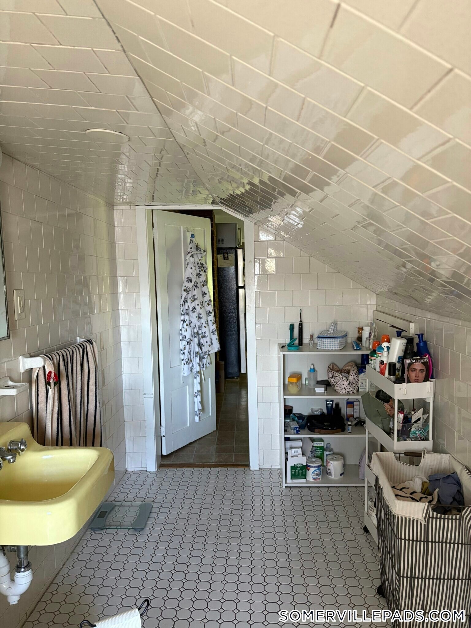 Building Photo - 58 Atherton St