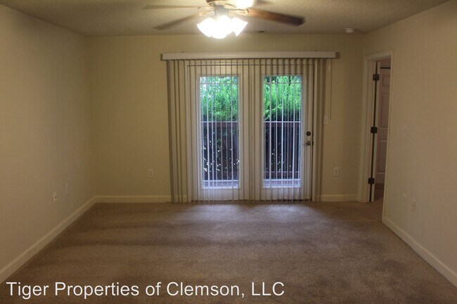 Building Photo - 211 Harts Cove Way