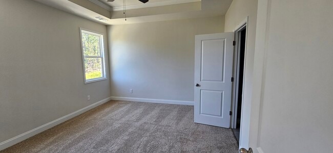 Building Photo - 1240 Ainsworth Alley