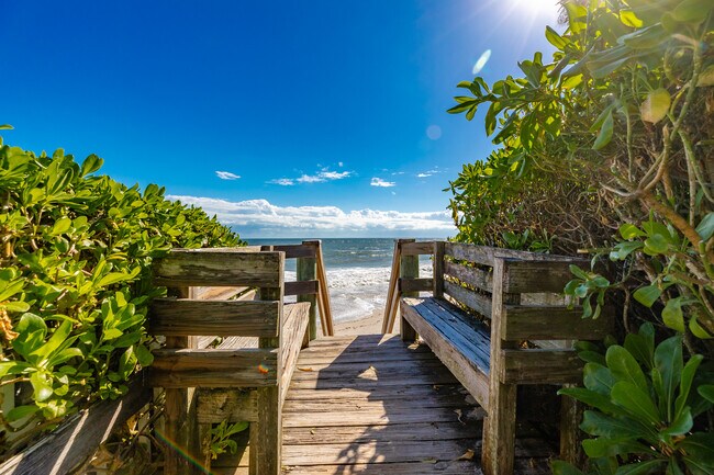 Building Photo - 1830 E Sandpiper Rd