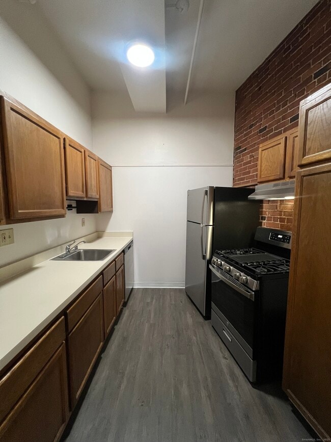 Building Photo - 74 Union Pl