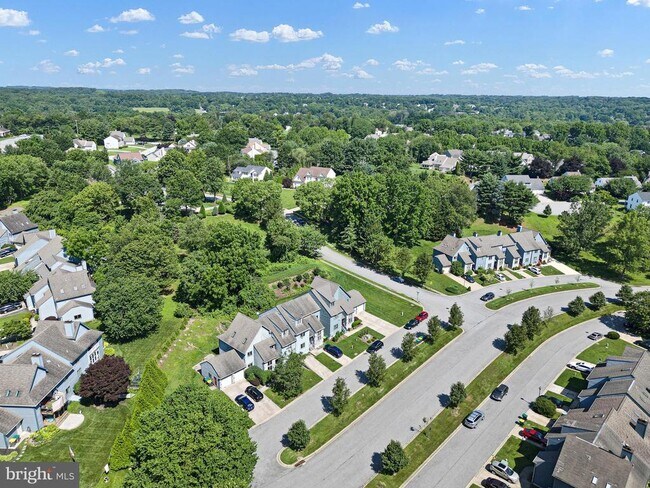 Building Photo - 109 Foxfire Dr