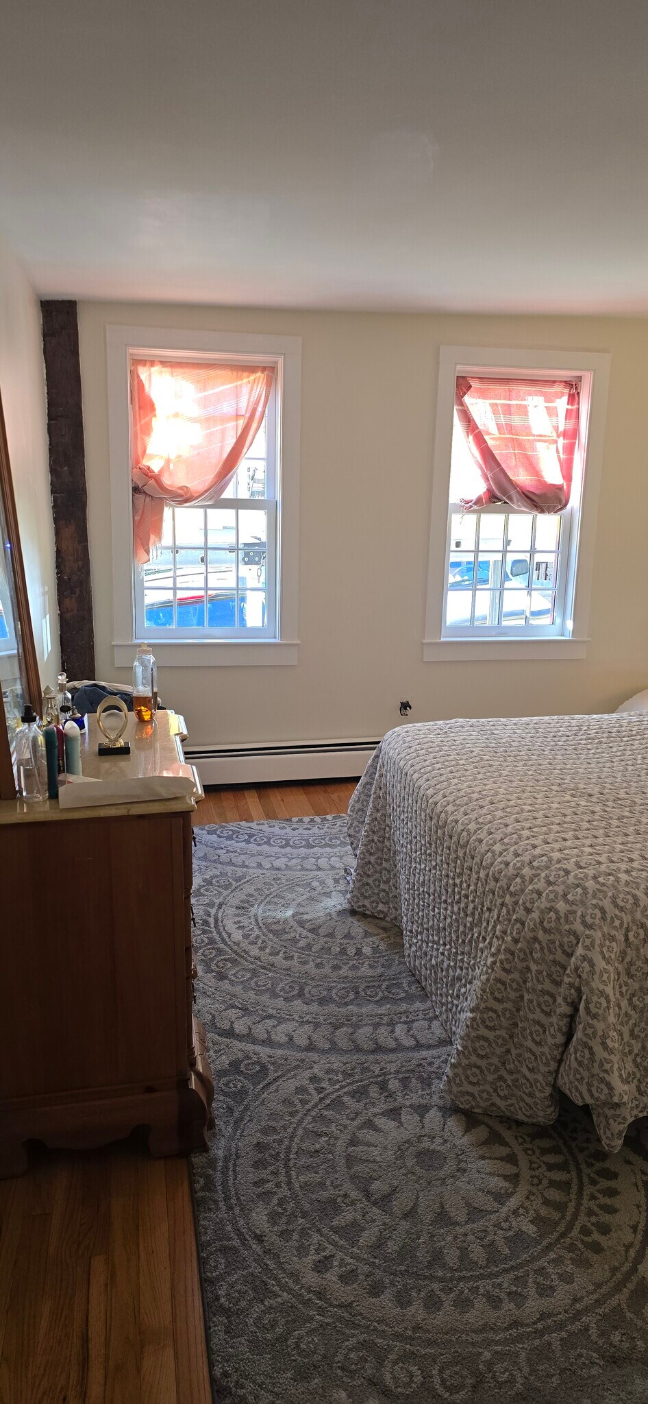 Building Photo - 18 King St