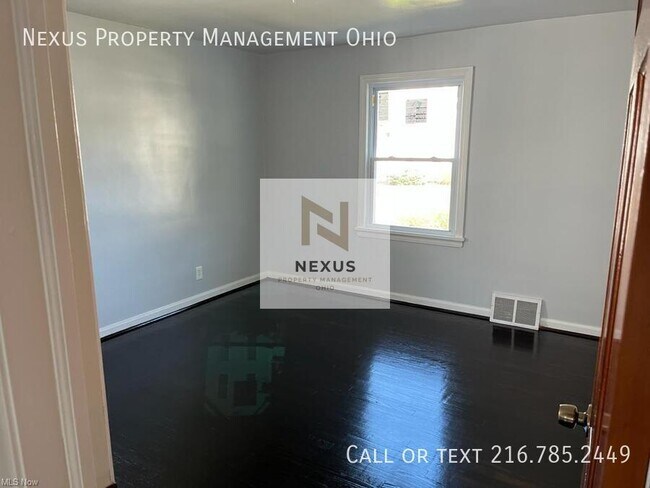 Building Photo - 4003 Woodway Ave