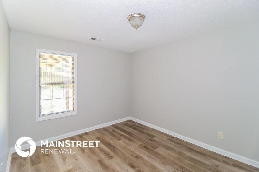 Building Photo - 8257 River Creek Cove