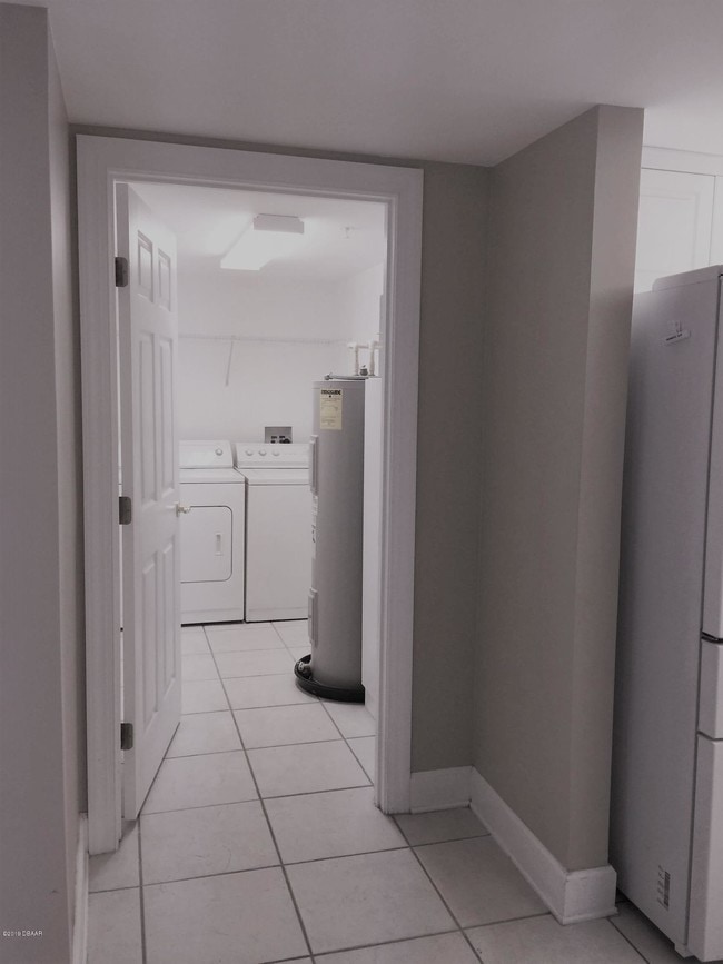 Building Photo - 2055 S Atlantic Ave