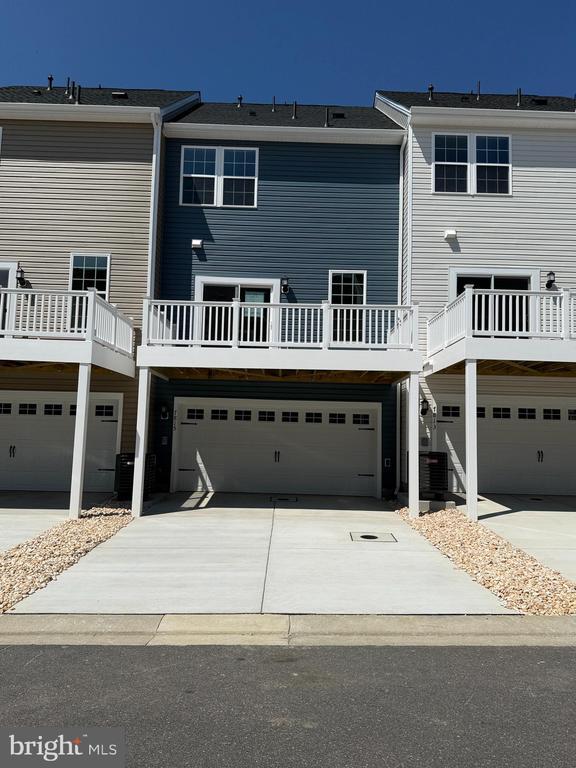 Building Photo - 7815 Barrensdale Rd