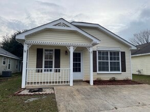 Building Photo - 808 Crystal Wells Ct S