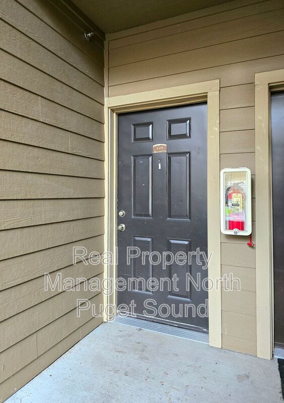 Building Photo - 18930 Bothell Everett Hwy