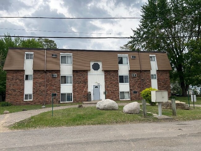 Building Photo - 1340 8th Ave