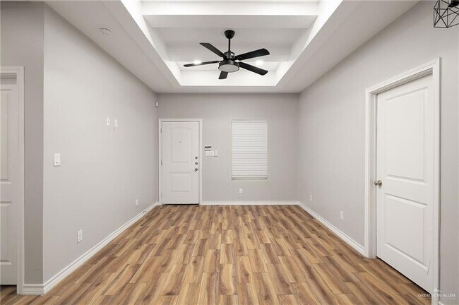 Building Photo - 2709 E Israel Ave