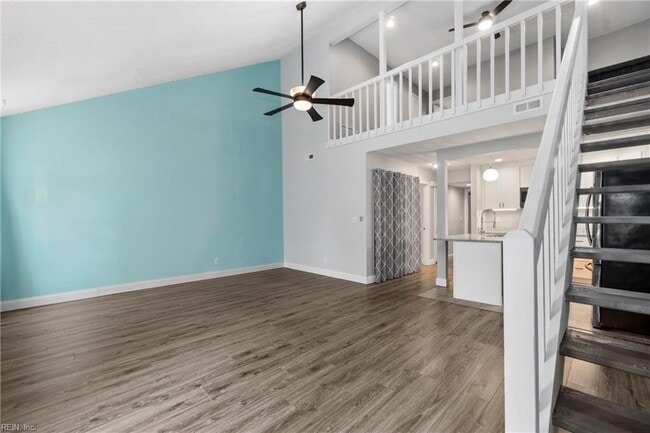 Building Photo - 1544 Crescent Pointe Ln