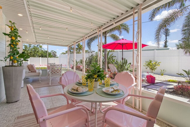 Building Photo - 4891 Heron Rd