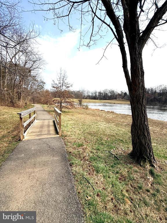 Building Photo - 5726 Edgewater Oak Ct