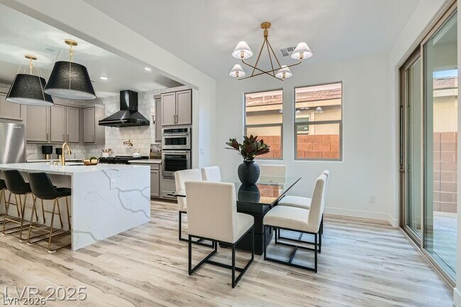 Building Photo - 5873 Skyfall Ct