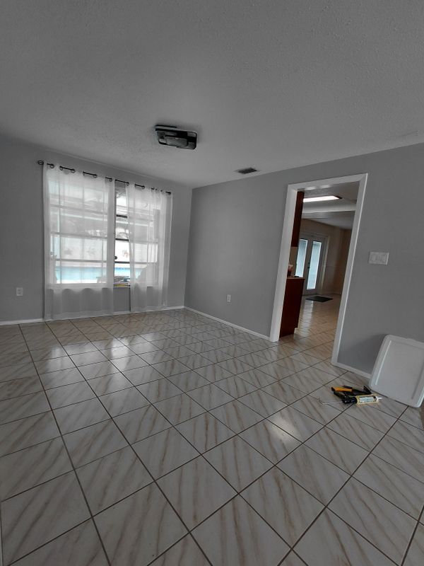Building Photo - 20263 Hamilton Ave