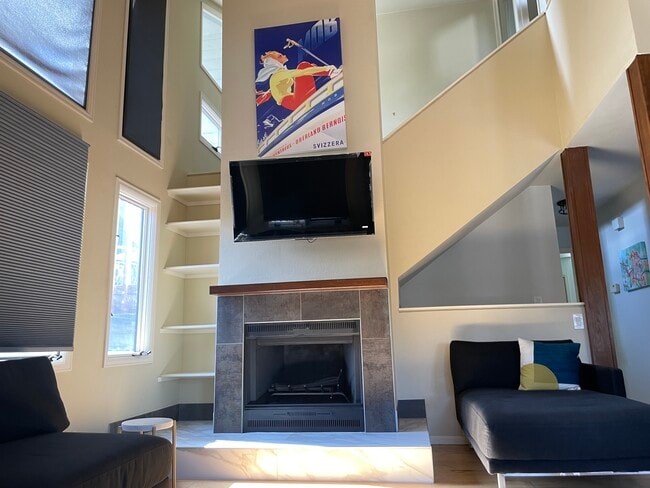 Building Photo - 230 Nottingham Rd