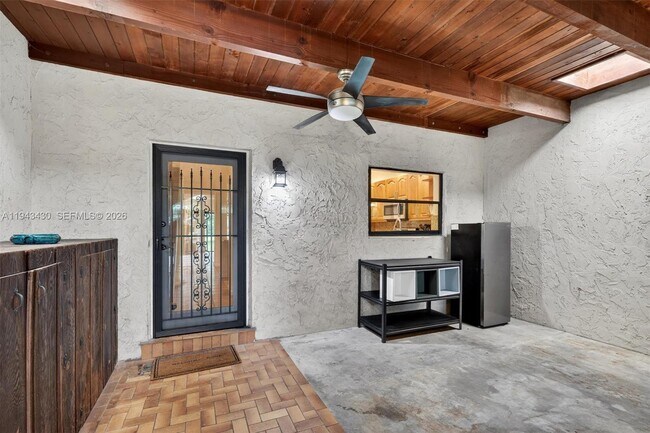 Building Photo - 8896 SW 62nd Terrace